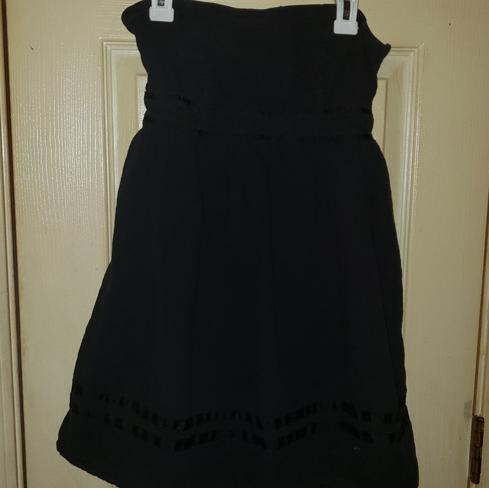 Black strapless adorable eyelet dress boning